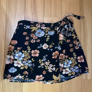 ❤️2 for 15❤️ American Eagle Wrap Skirt